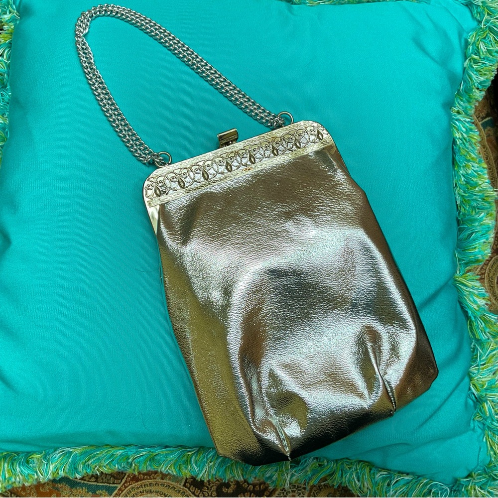 Vintage silver elegant chain bag. EUC.